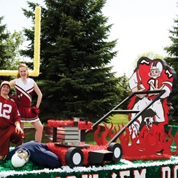 Lawn Mower and Football Player Parade Float Kit